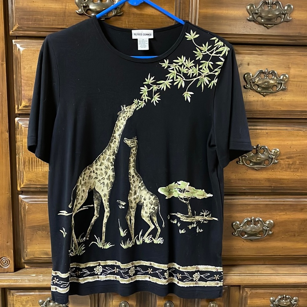Alford Dunner medium girl blouse.  65% polyester. 35%cotton